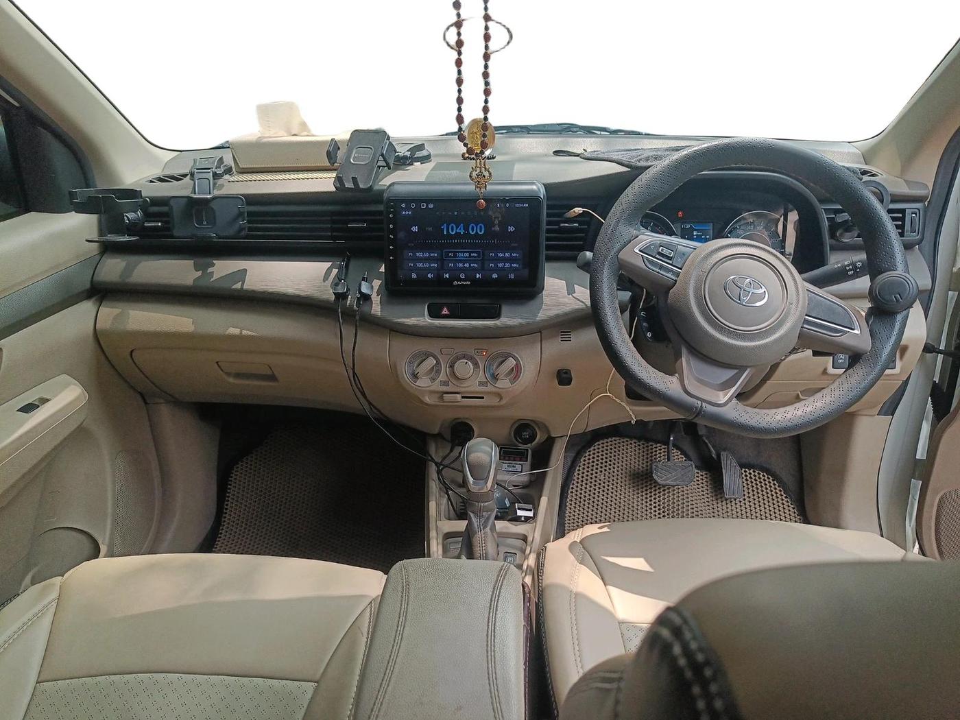 2024 Toyota RUMION  S AT, Petrol, Automatic, 17,989 km, interior