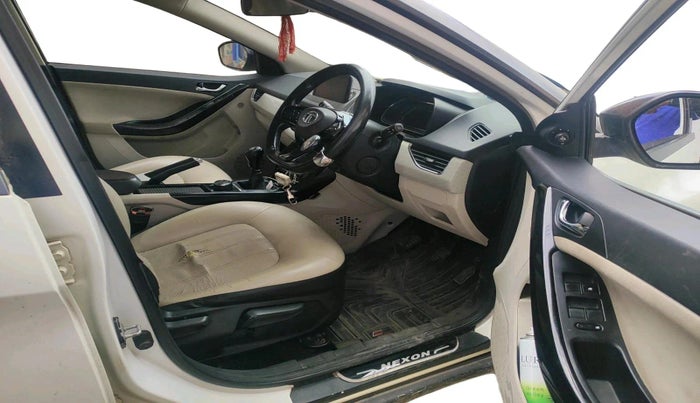 2021 Tata NEXON XZ PLUS DIESEL SUNROOF, Diesel, Manual, 1,56,409 km, interior