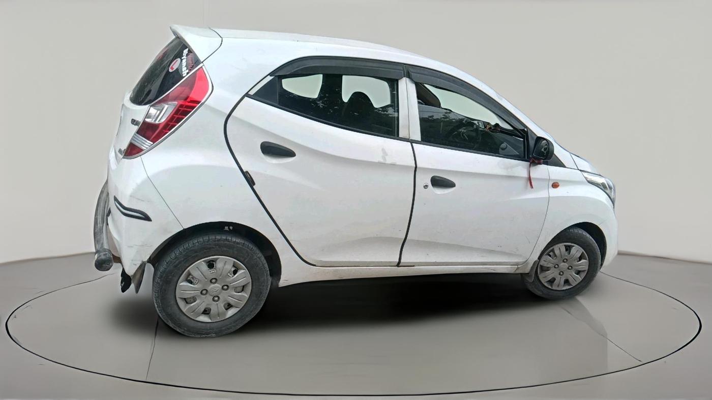 2017 Hyundai Eon ERA +, CNG, Manual, 90,522 km, exterior