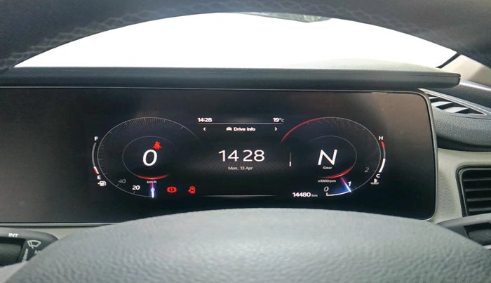 2024 Mahindra XUV700 AX 5 P MT 7 STR, Petrol, Manual, 14,480 km, interior