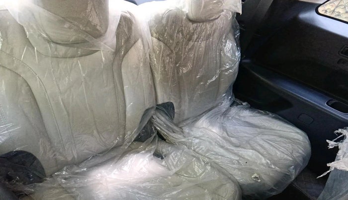 2024 Mahindra XUV700 AX 5 P MT 7 STR, Petrol, Manual, 14,480 km, interior