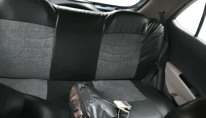 2015 Hyundai Grand i10 MAGNA 1.2 KAPPA VTVT, Petrol, Manual, 1,14,527 km, interior