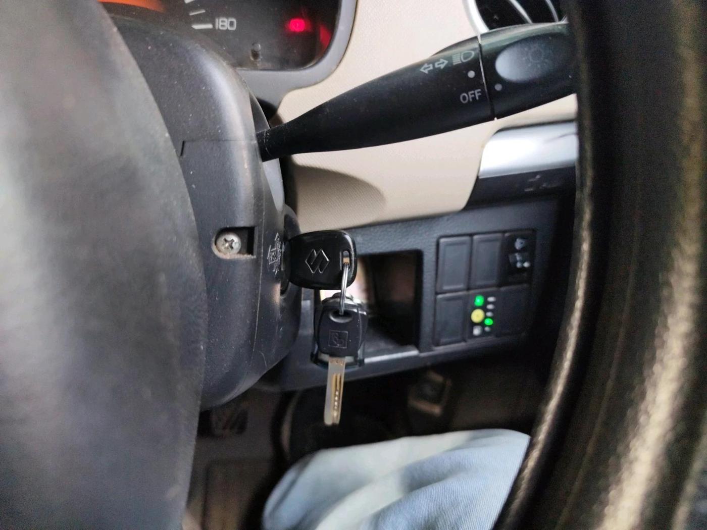 2017 Maruti Wagon R 1.0 LXI CNG, CNG, Manual, 80,865 km, interior