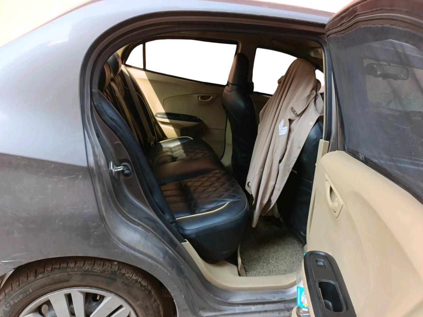 2016 Honda Amaze 1.2L I-VTEC S, CNG, Manual, 84,367 km, interior