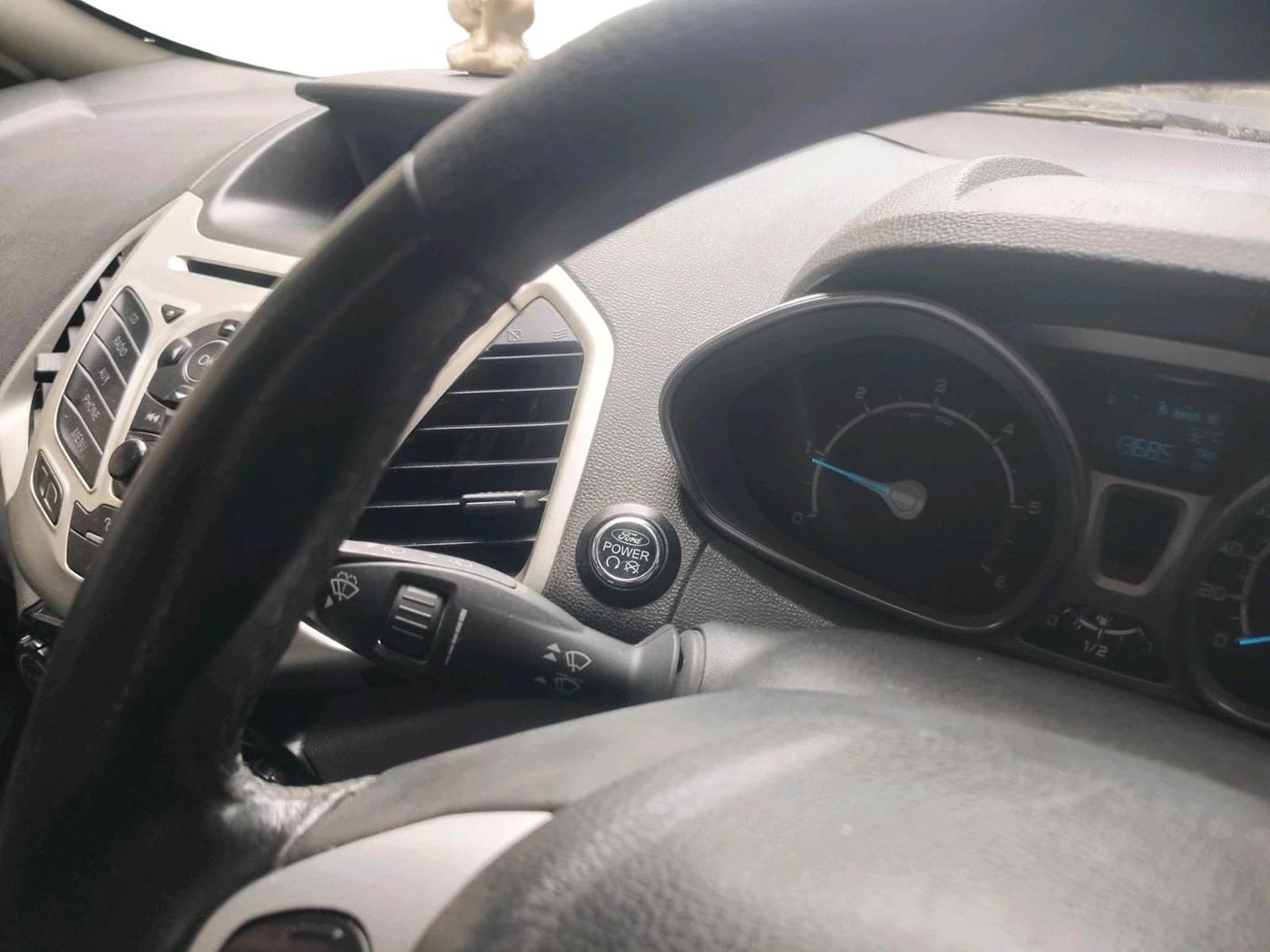 2016 Ford Ecosport TITANIUM 1.5L DIESEL, Diesel, Manual, 1,01,746 km, interior