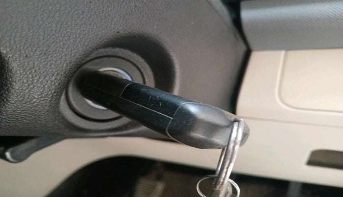 2018 Mahindra MARAZZO M4 7 STR, Diesel, Manual, 1,53,381 km, interior