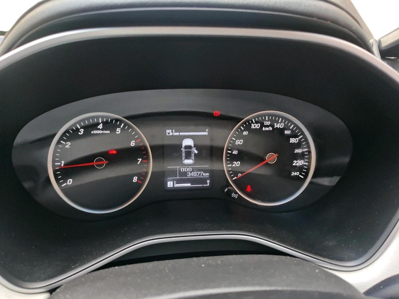 2022 MG HECTOR PLUS SUPER 1.5 PETROL TURBO HYBRID MT 7-STR, Petrol, Manual, 34,977 km, interior