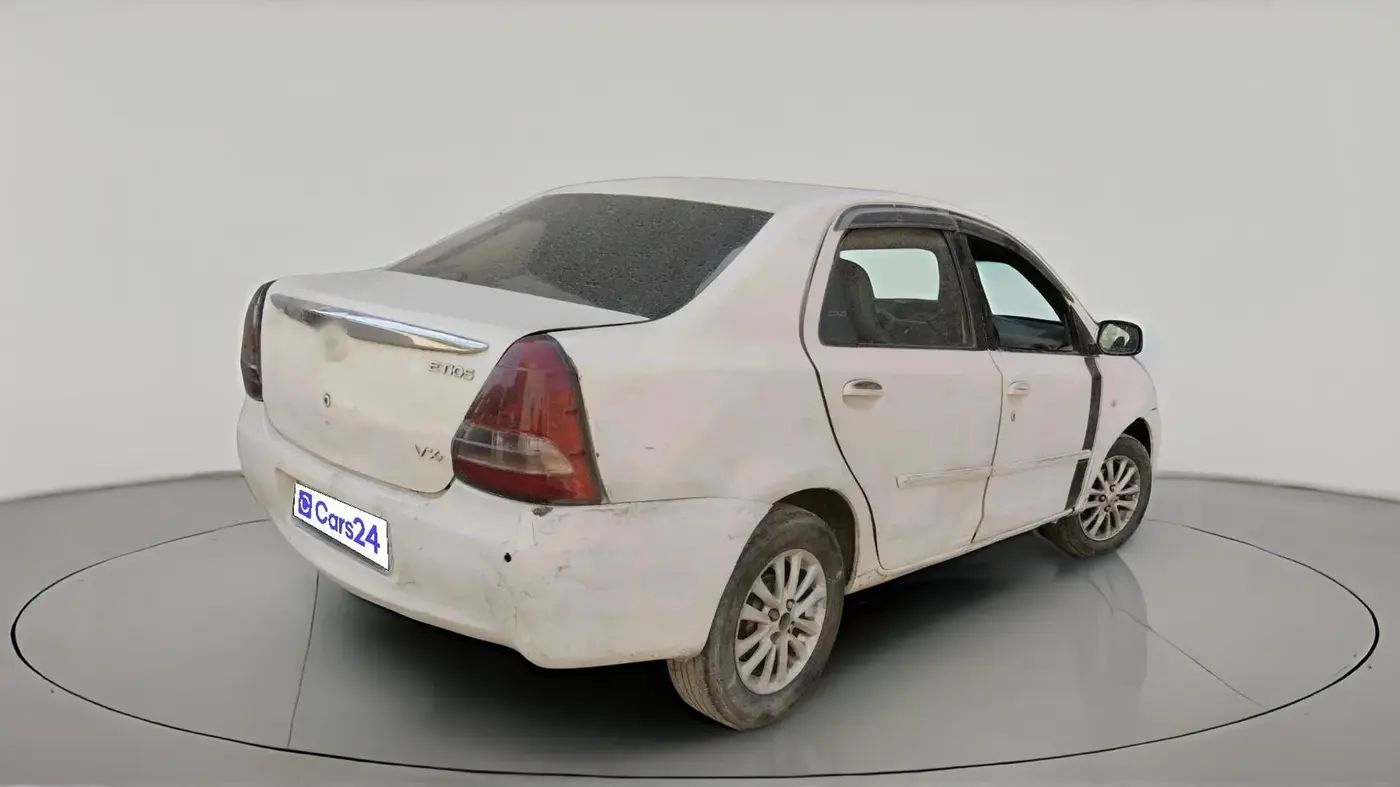 2011 Toyota Etios VX, CNG, Manual, 1,91,756 km, exterior