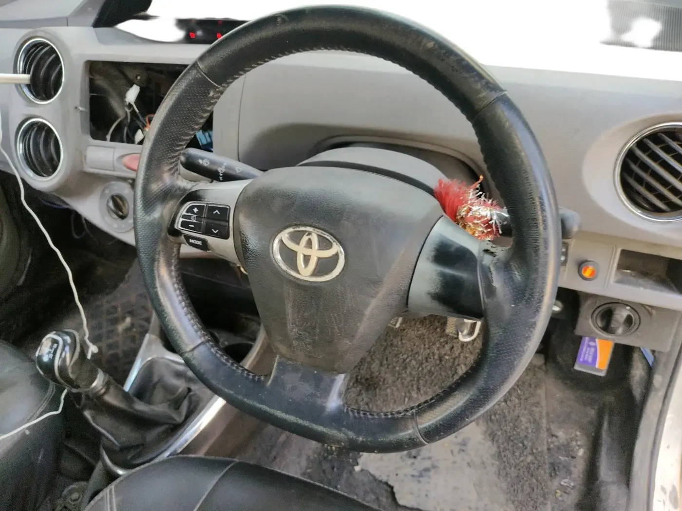 2011 Toyota Etios VX, CNG, Manual, 1,91,756 km, interior