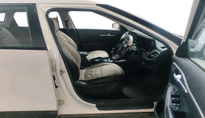 2020 KIA SELTOS HTK PLUS 1.5, Petrol, Manual, 93,695 km, interior