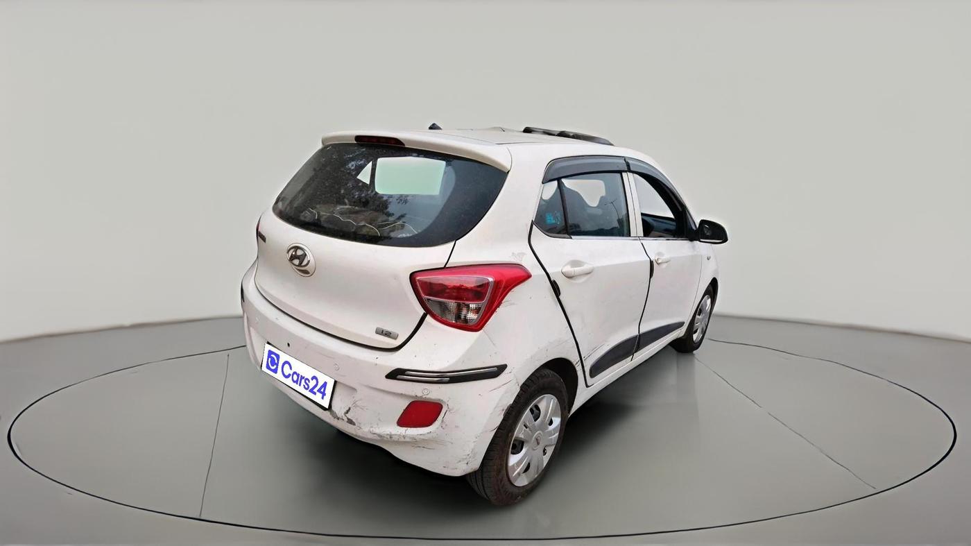 2015 Hyundai Grand i10 MAGNA 1.2 KAPPA VTVT, CNG, Manual, 1,24,383 km, exterior