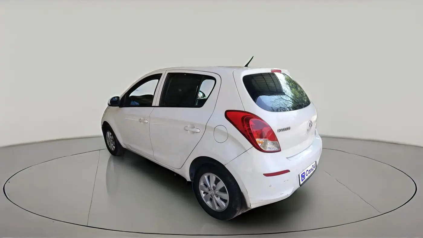 2014 Hyundai i20 SPORTZ 1.2, CNG, Manual, 1,22,334 km, exterior