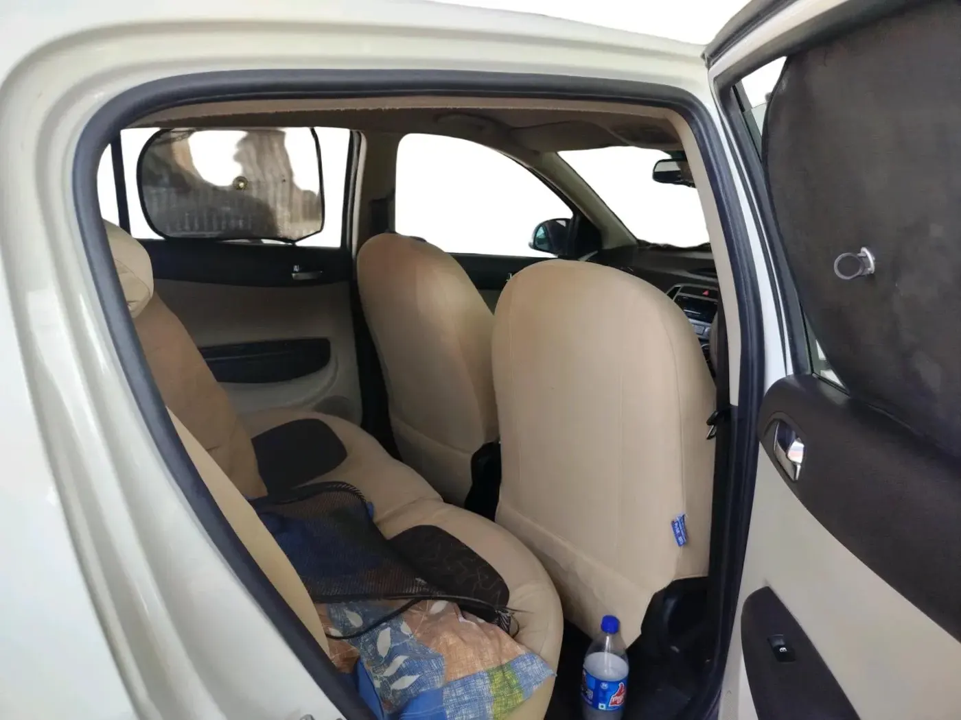 2014 Hyundai i20 SPORTZ 1.2, CNG, Manual, 1,22,334 km, interior