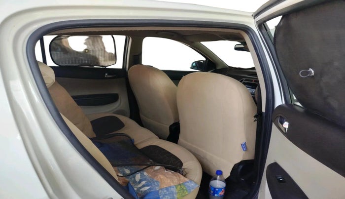 2014 Hyundai i20 SPORTZ 1.2, CNG, Manual, 1,22,334 km, interior