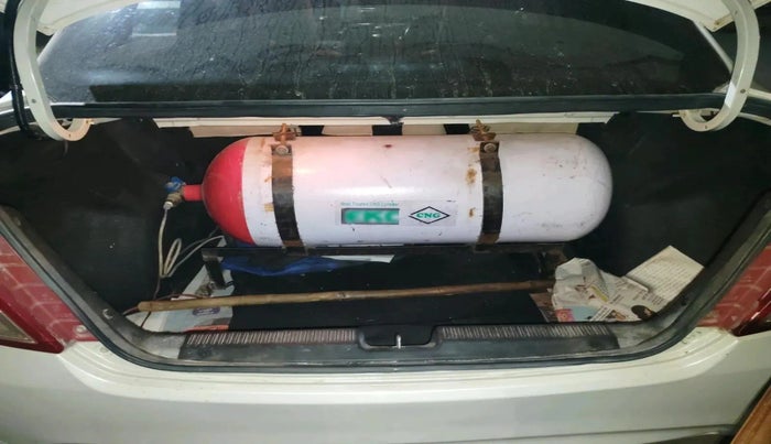 2017 Maruti Dzire VXI, CNG, Manual, 89,892 km, exterior