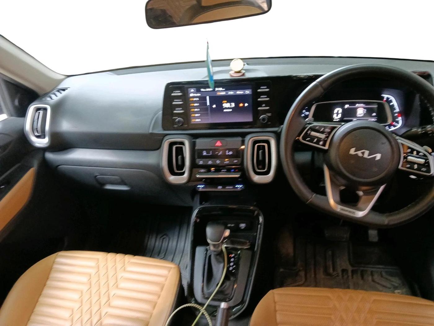 2025 KIA SONET 	 HTX 1.0 TURBO DCT, Petrol, Automatic, 11,106 km, interior