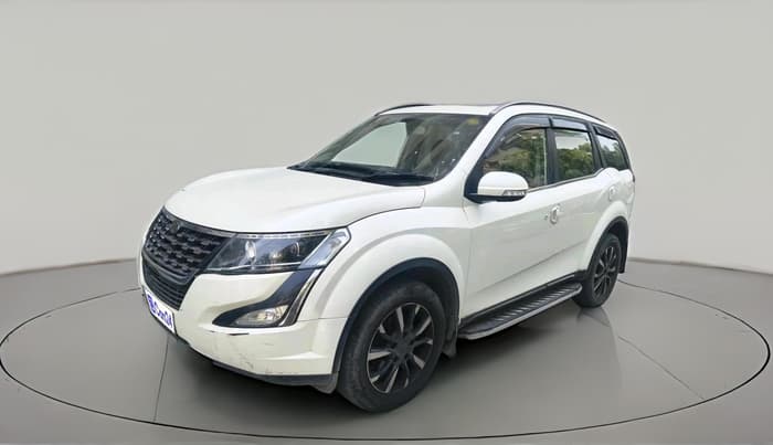 2018 Mahindra XUV500 W11 AT, Diesel, Automatic, 42,800 km, exterior