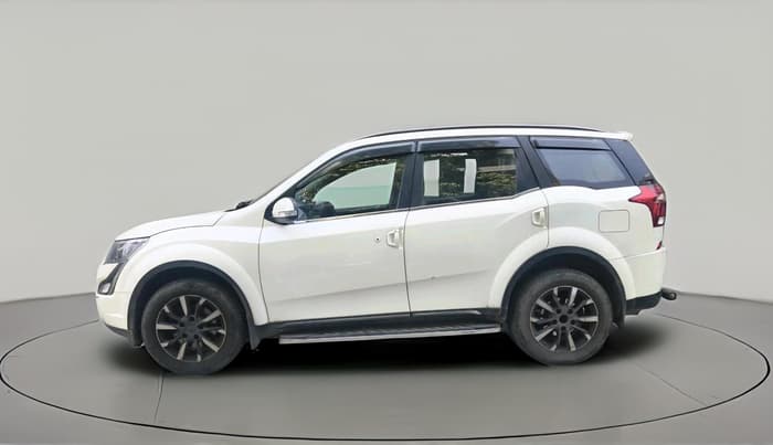 2018 Mahindra XUV500 W11 AT, Diesel, Automatic, 42,800 km, exterior