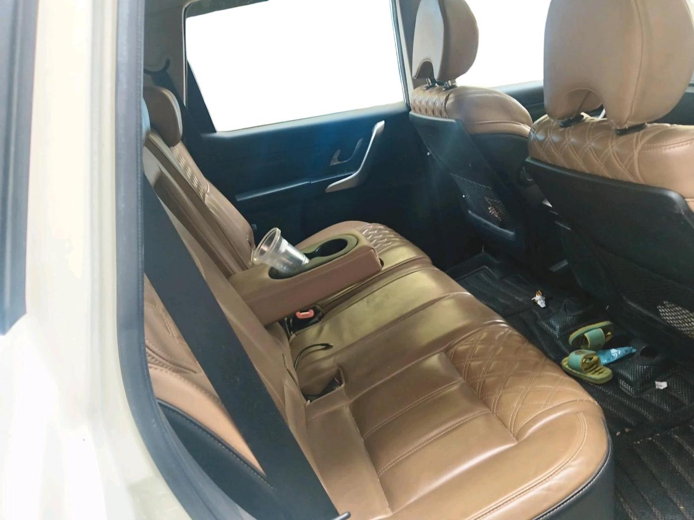 2018 Mahindra XUV500 W11 AT, Diesel, Automatic, 42,800 km, interior