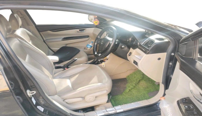 2017 Maruti Ciaz ZXI+ AT, Petrol, Automatic, 1,15,476 km, interior