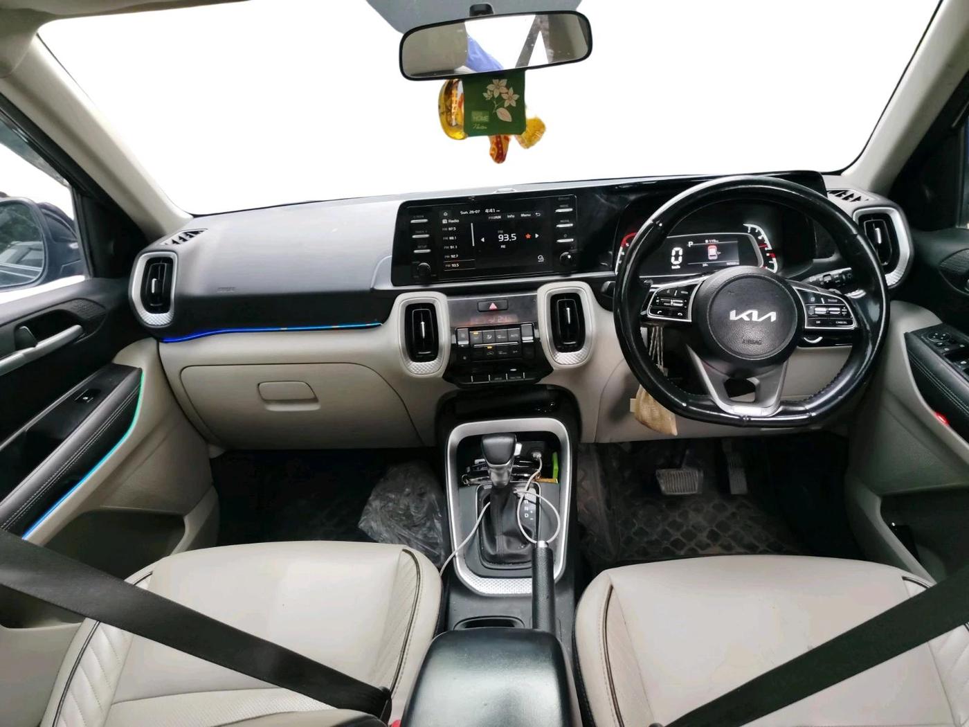 2022 KIA SONET HTX 1.5 AT, Diesel, Automatic, 90,560 km, interior