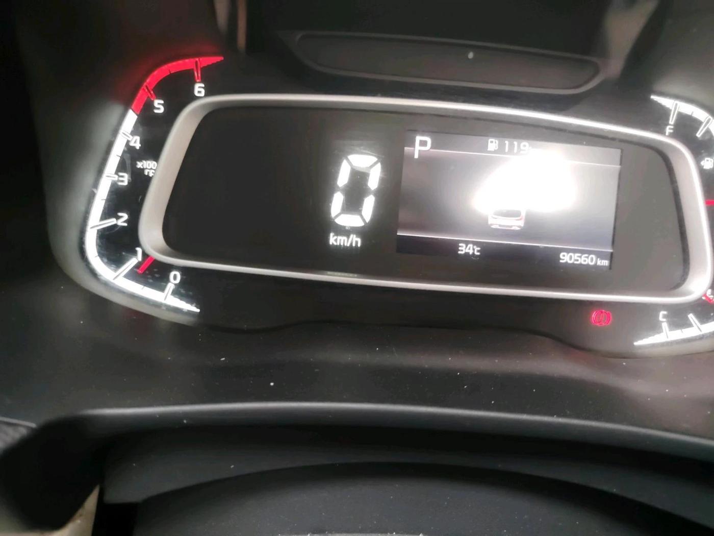 2022 KIA SONET HTX 1.5 AT, Diesel, Automatic, 90,560 km, interior