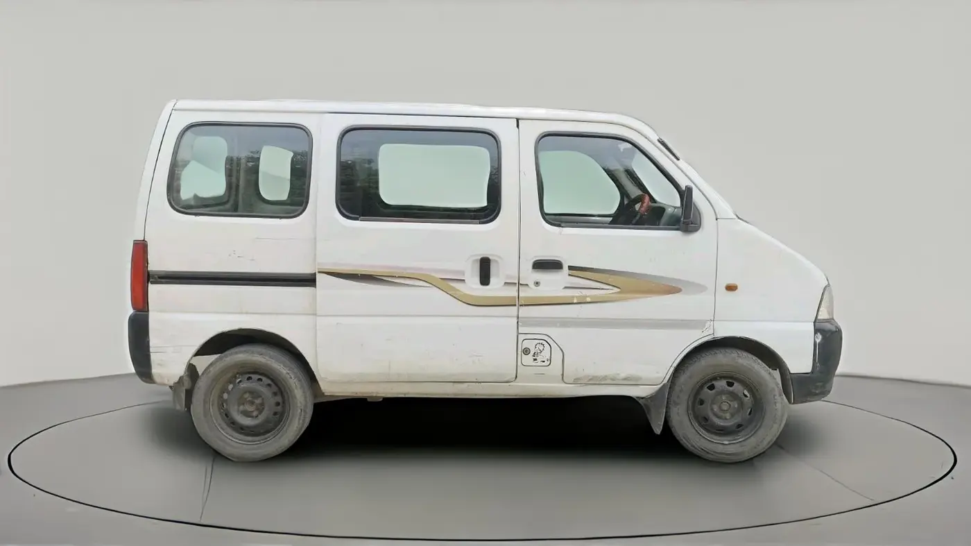2011 Maruti Eeco 5 STR, CNG, Manual, 3,47,230 km, exterior