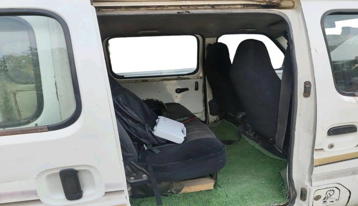 2011 Maruti Eeco 5 STR, CNG, Manual, 3,47,230 km, interior