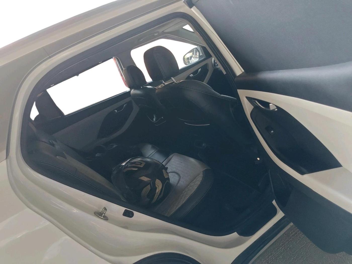 2022 Hyundai Creta SX 1.5 PETROL, Petrol, Manual, 15,996 km, interior