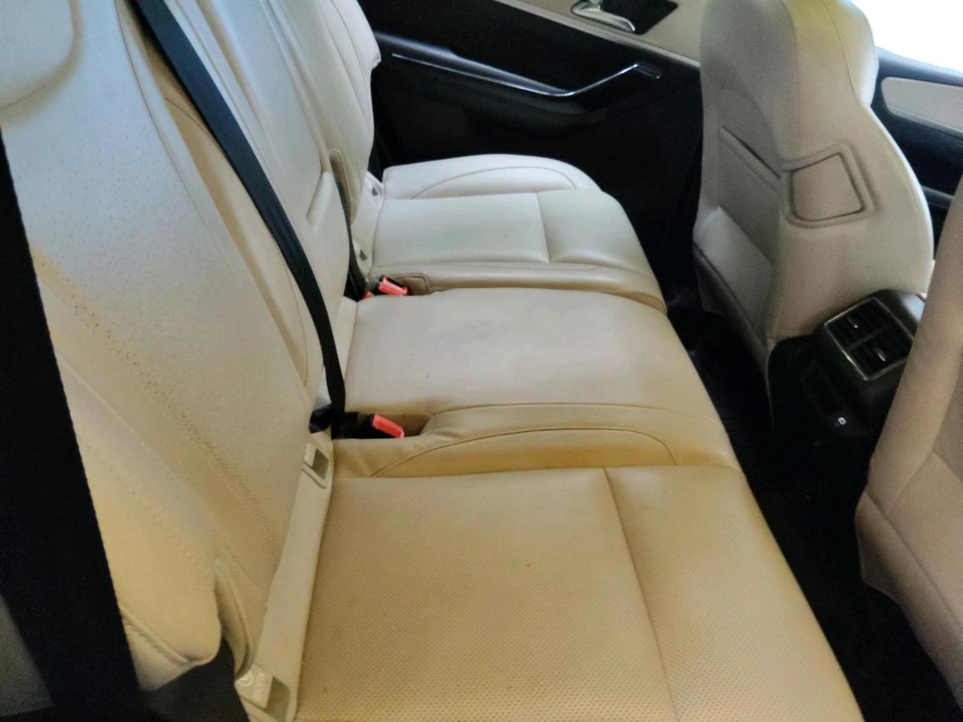 2024 Mahindra XUV700 AX 7 D AT 7 STR, Diesel, Automatic, 37,453 km, interior