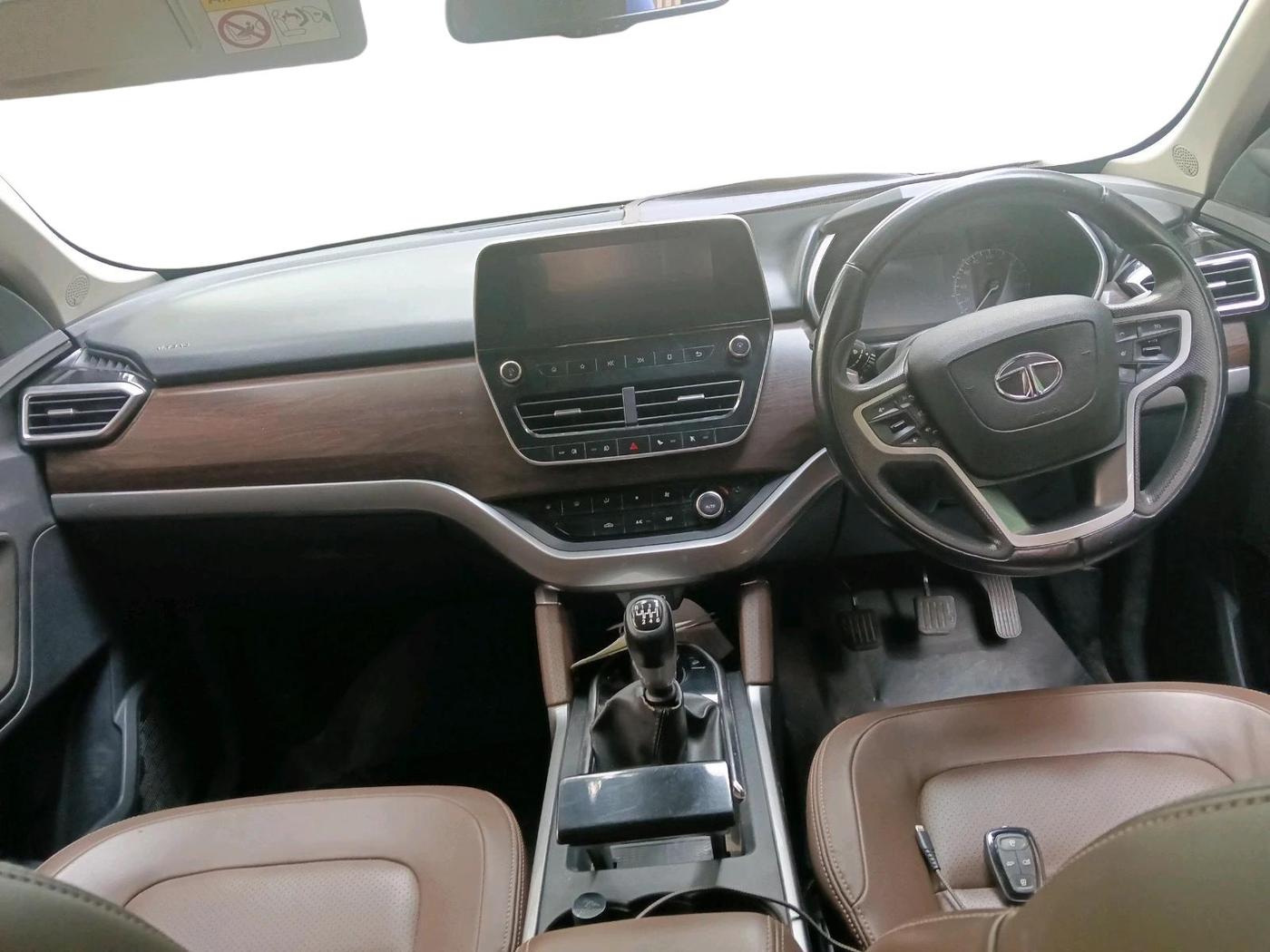 2020 Tata Harrier XZ PLUS 2.0L DUAL TONE, Diesel, Manual, 83,668 km, interior