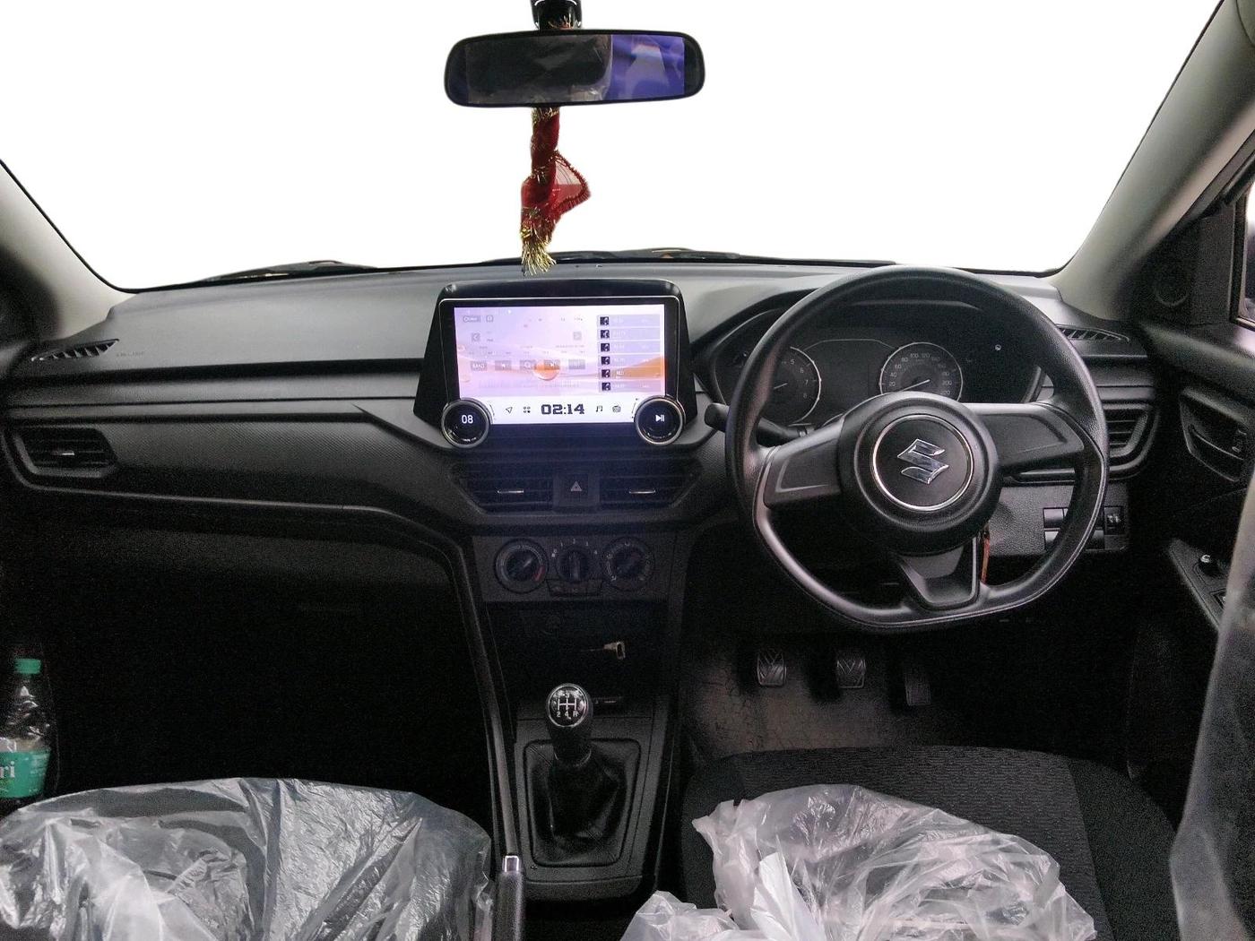 2025 Maruti BREZZA LXI, Petrol, Manual, 2,365 km, interior