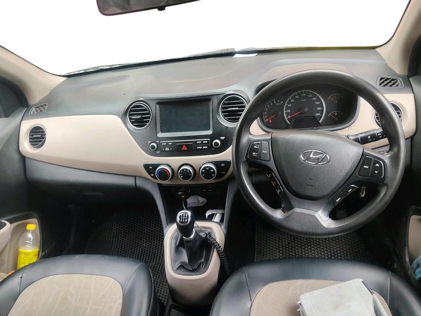 2018 Hyundai Grand i10 SPORTZ 1.2 KAPPA VTVT, CNG, Manual, 99,752 km, interior