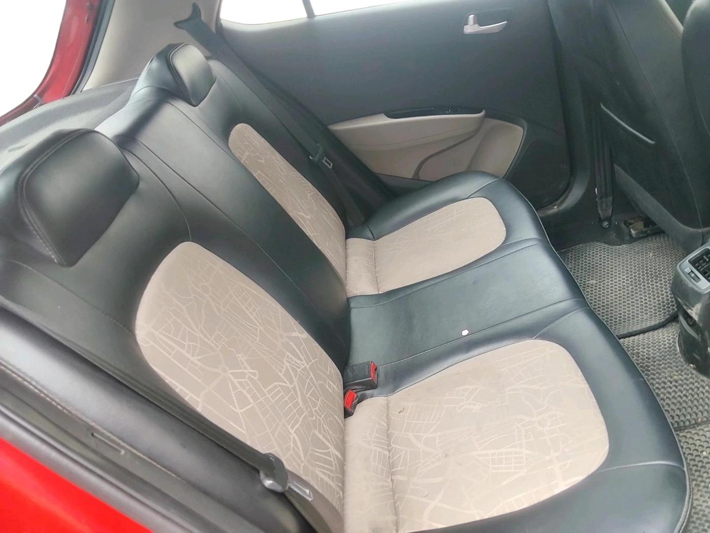 2018 Hyundai Grand i10 SPORTZ 1.2 KAPPA VTVT, CNG, Manual, 99,752 km, interior