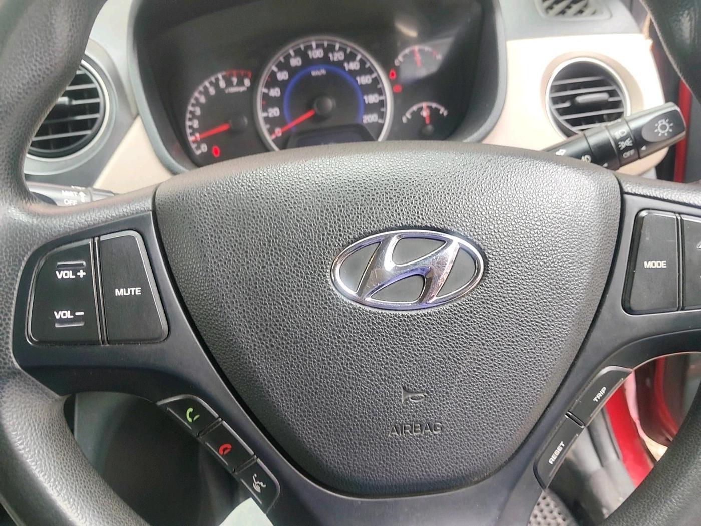 2018 Hyundai Grand i10 SPORTZ 1.2 KAPPA VTVT, CNG, Manual, 99,752 km, interior
