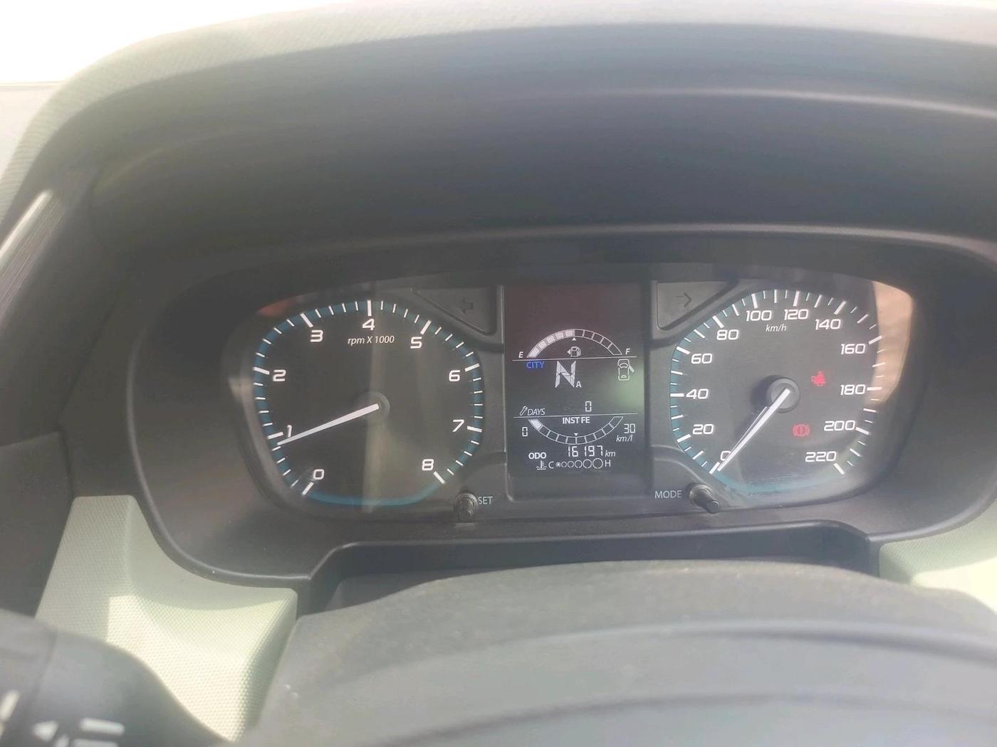 2022 Tata PUNCH ADVENTURE AMT, Petrol, Automatic, 16,197 km, interior