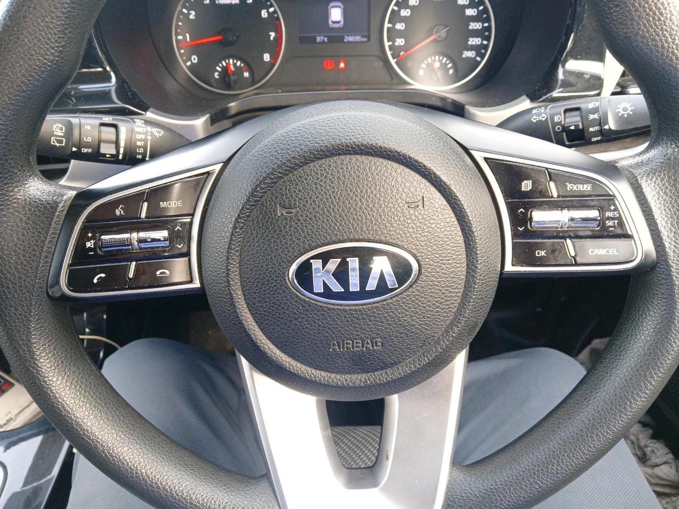 2020 KIA SELTOS HTK PLUS 1.5, Petrol, Manual, 24,695 km, interior
