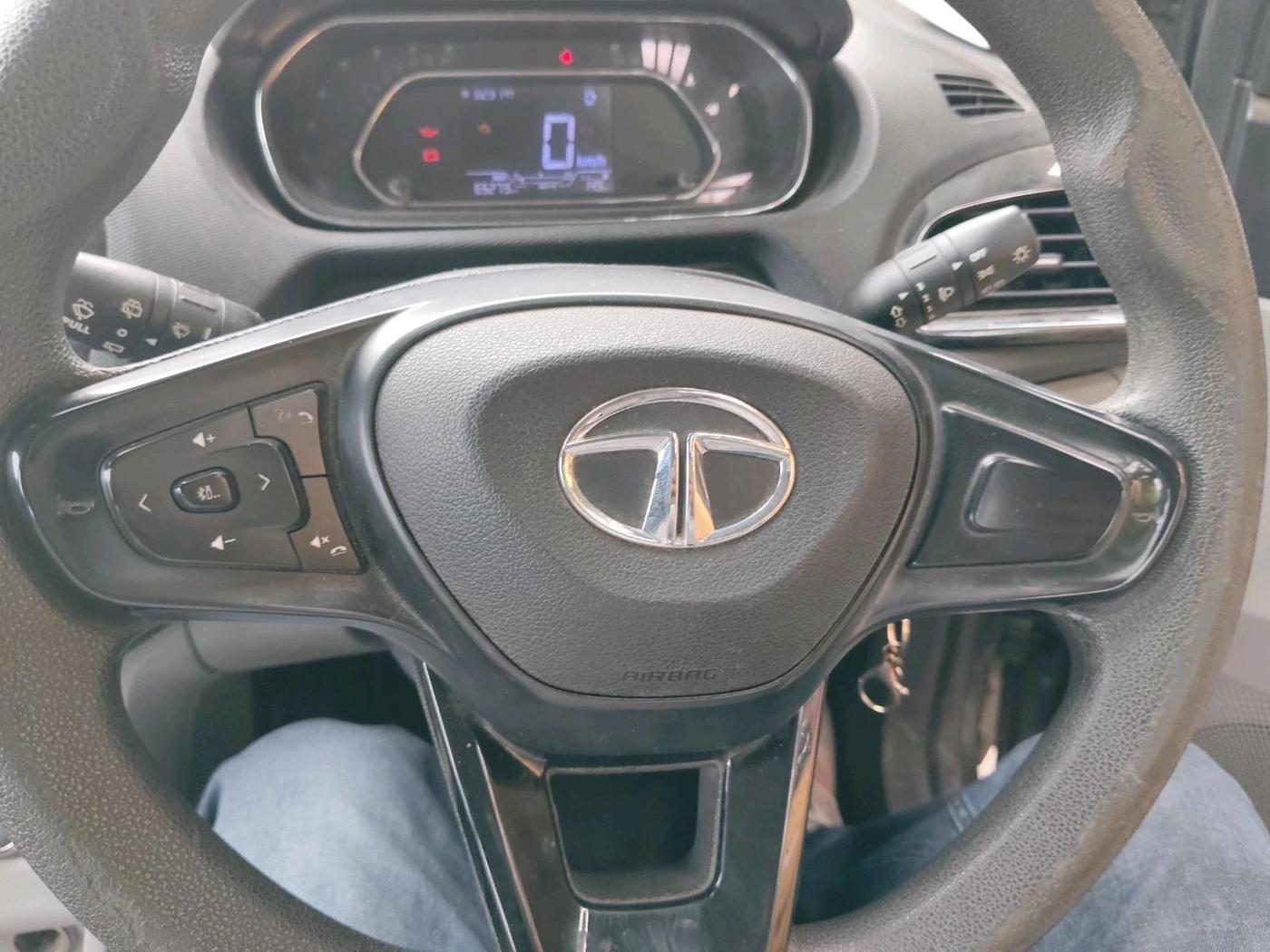 2020 Tata Tiago XZ PETROL, Petrol, Manual, 65,281 km, interior