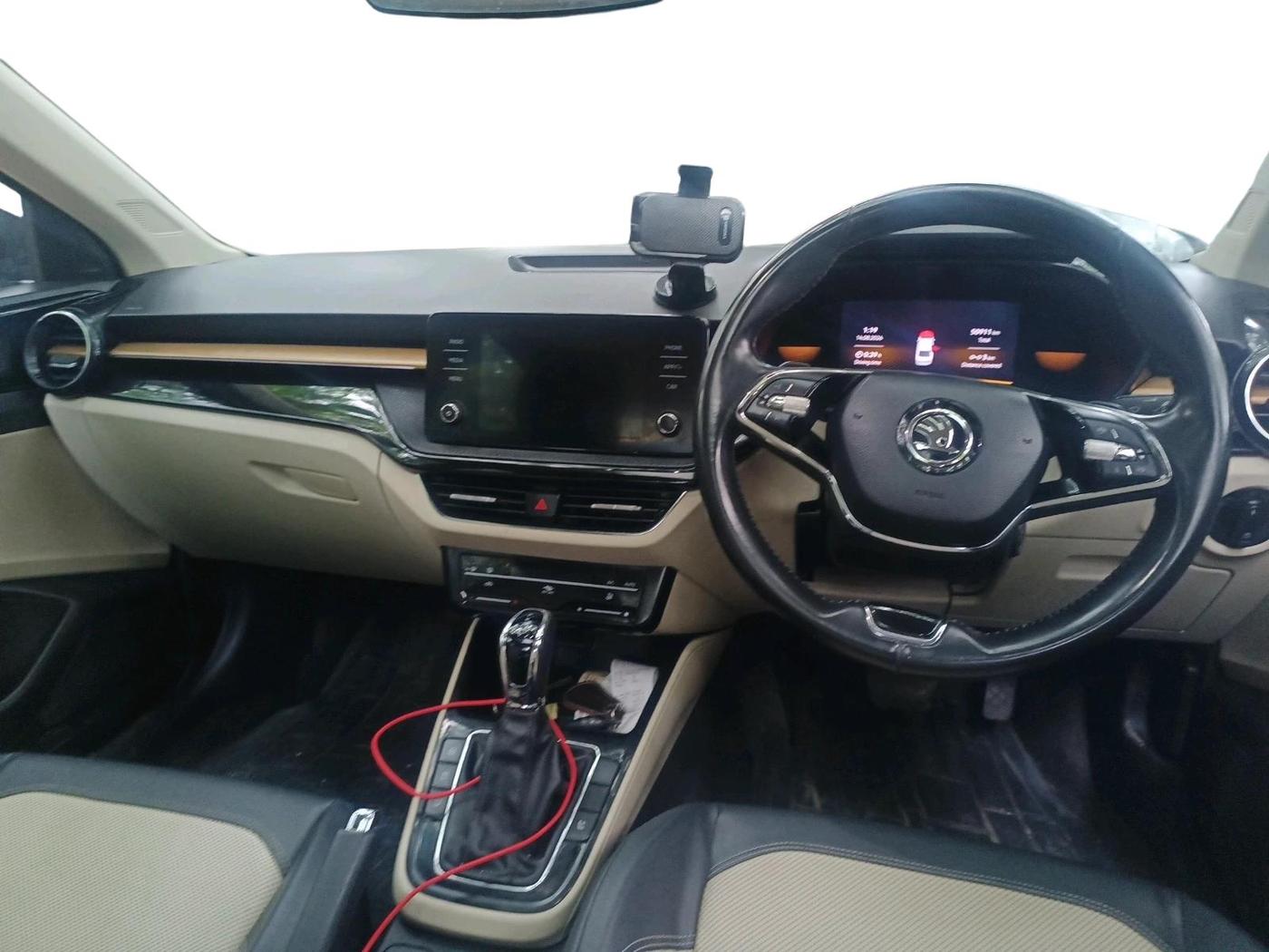 2022 Skoda SLAVIA STYLE 1.0L TSI AT, Petrol, Automatic, 50,911 km, interior