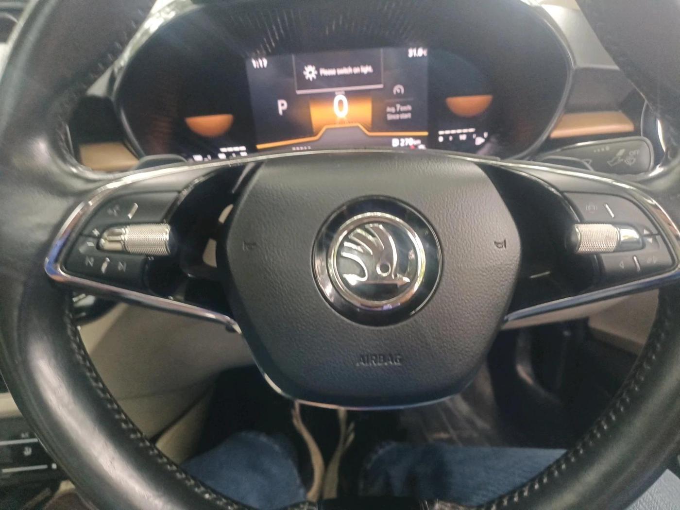 2022 Skoda SLAVIA STYLE 1.0L TSI AT, Petrol, Automatic, 50,911 km, interior