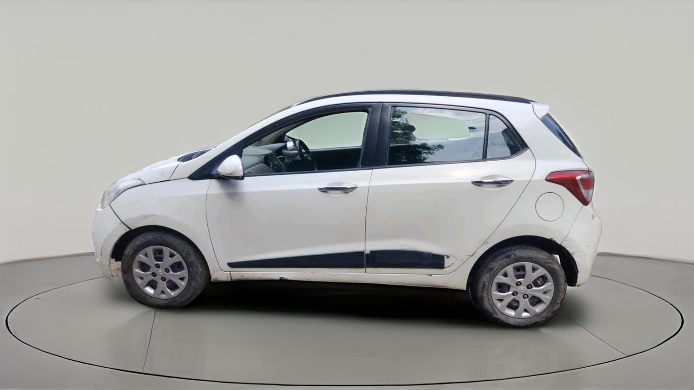 2013 Hyundai Grand i10 SPORTZ 1.2 KAPPA VTVT, CNG, Manual, 1,56,502 km, exterior