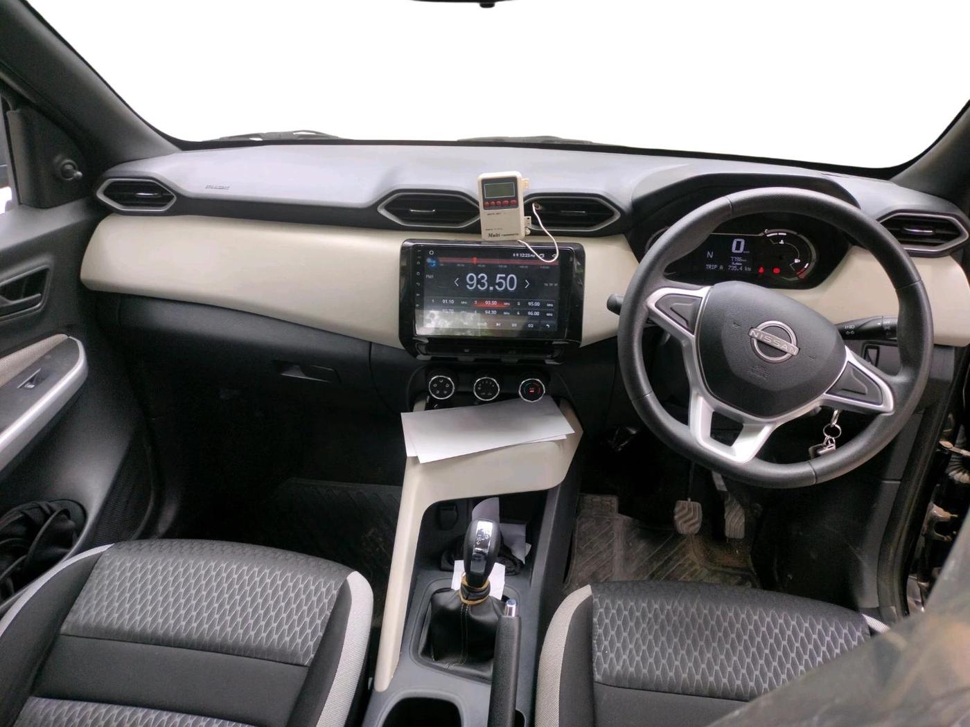 2024 Nissan MAGNITE  XE AMT EZ Shift, Petrol, Automatic, 7,796 km, interior
