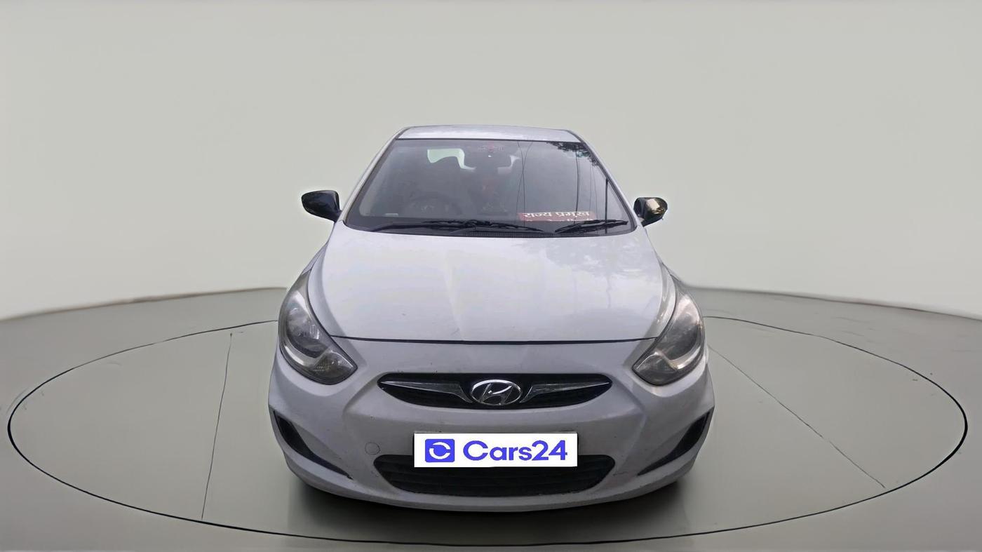 2011 Hyundai Verna FLUIDIC 1.6 VTVT SX, CNG, Manual, 1,29,416 km, exterior