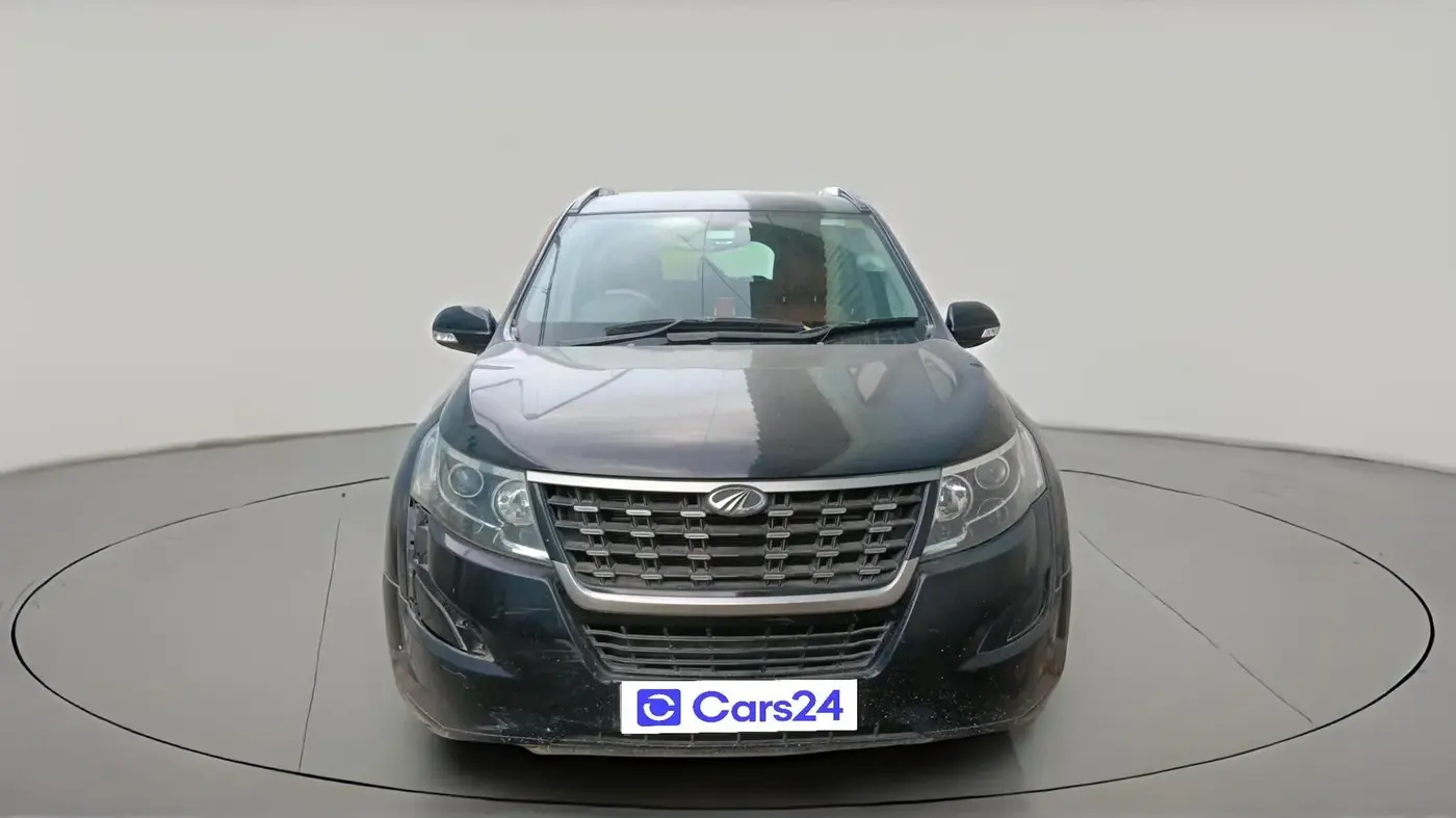 2018 Mahindra XUV500 W5, Diesel, Manual, 86,129 km, exterior