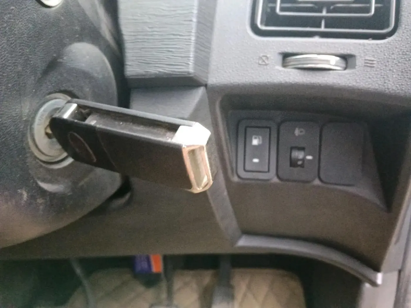 2018 Mahindra XUV500 W5, Diesel, Manual, 86,129 km, interior