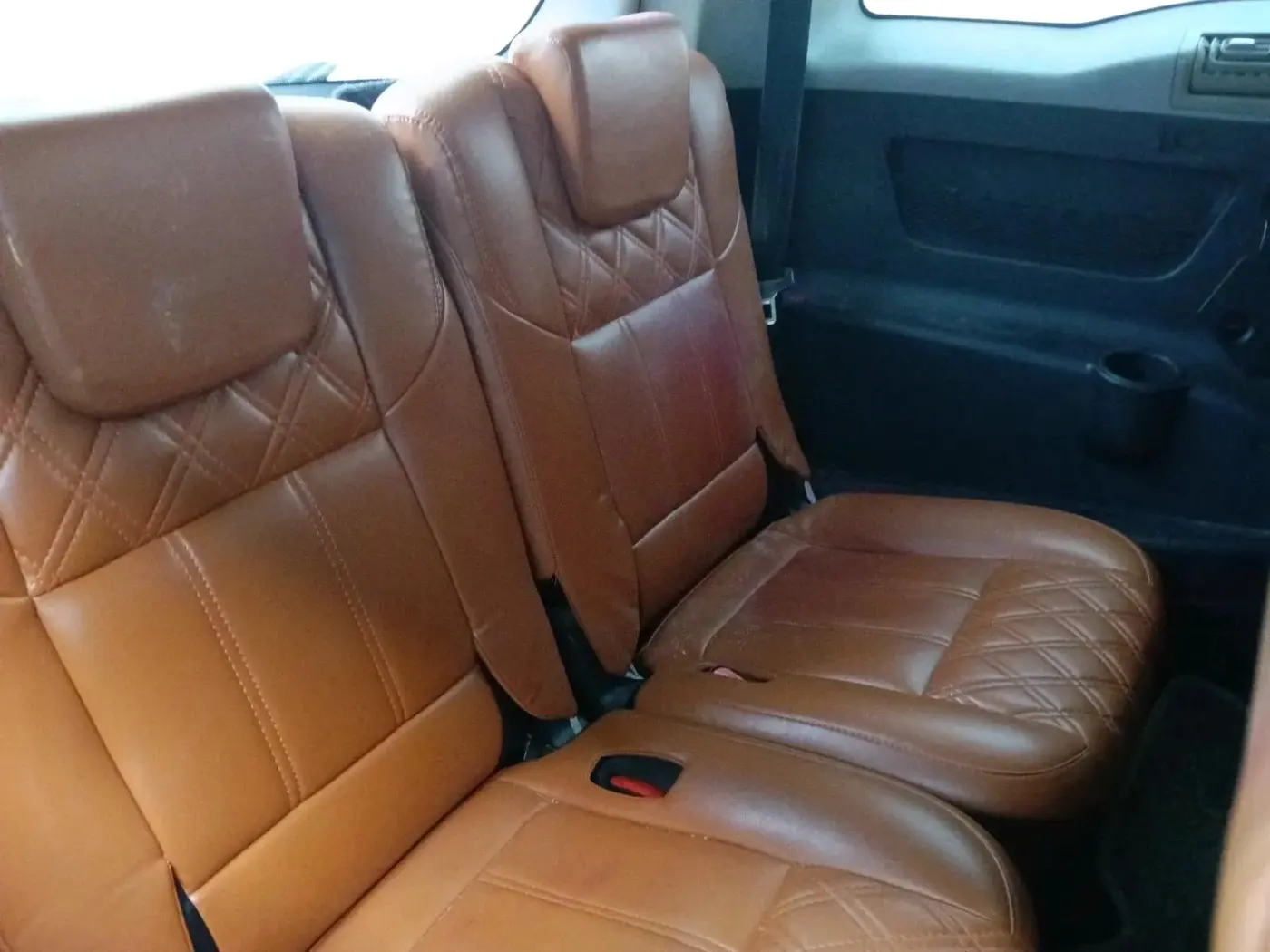 2018 Mahindra XUV500 W5, Diesel, Manual, 86,129 km, interior