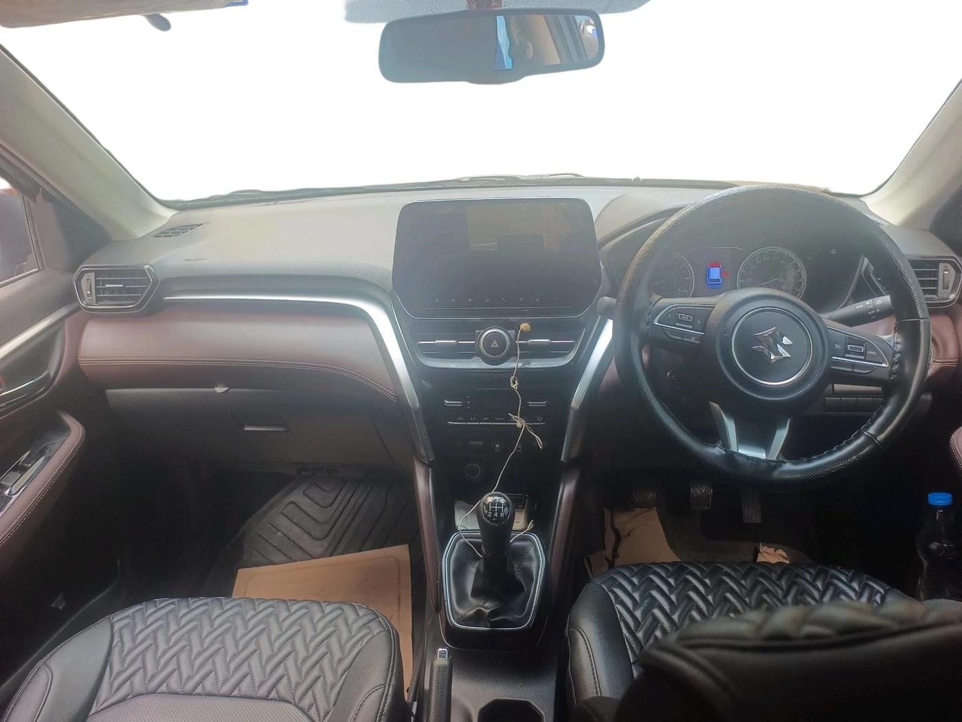 2022 Maruti Grand Vitara ZETA SMART HYBRID, Petrol, Manual, 31,973 km, interior
