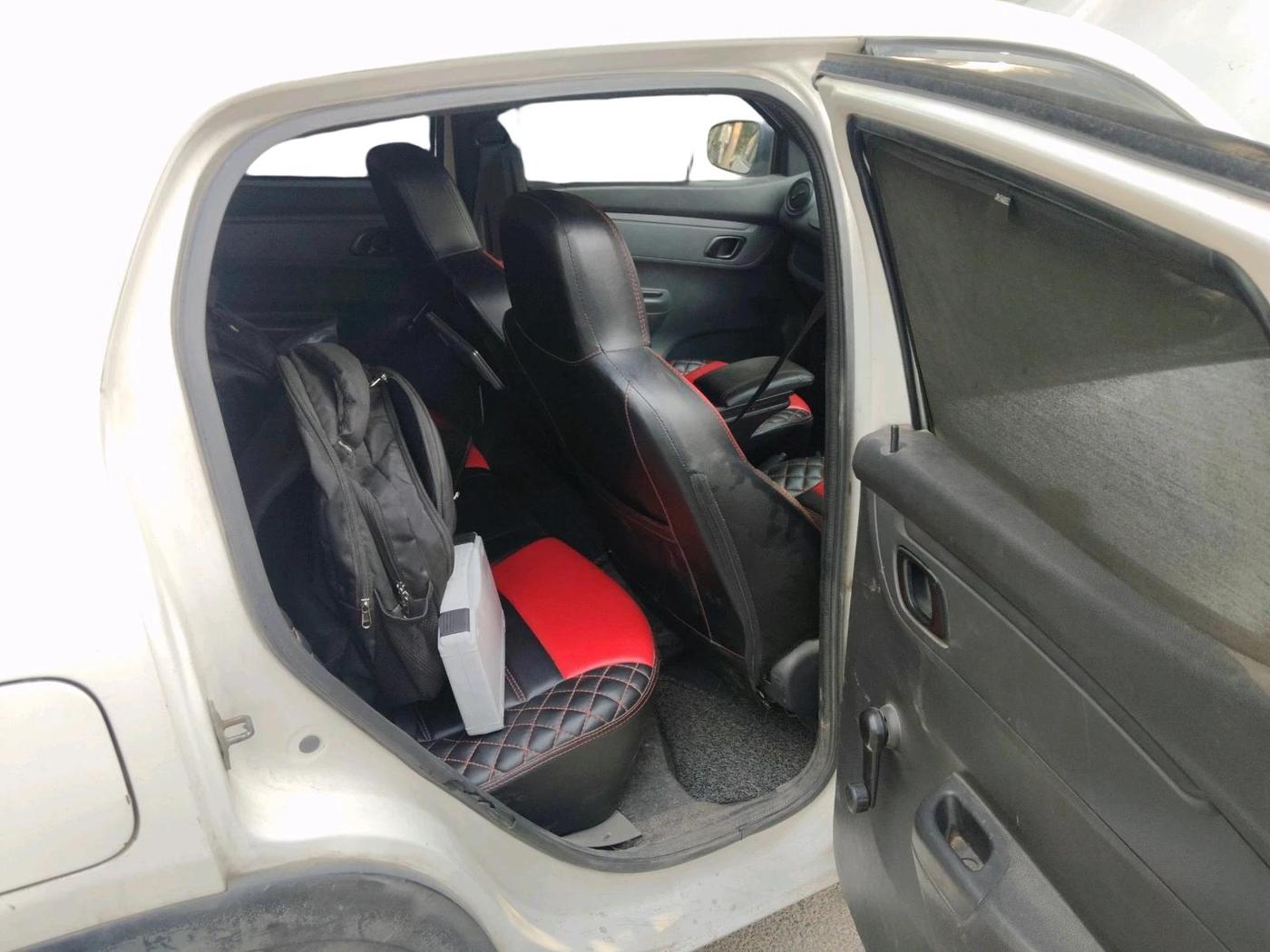 2016 Renault Kwid RXT 0.8, Petrol, Manual, 60,573 km, interior