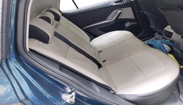 2024 Volkswagen TAIGUN HIGHLINE 1.0 TSI AT, Petrol, Automatic, 26,462 km, interior