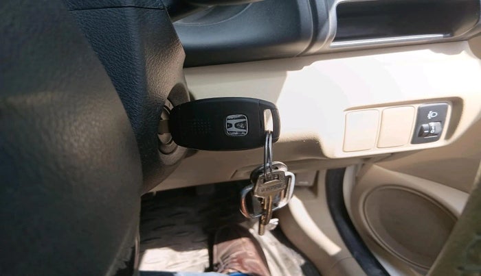 2011 Honda City 1.5L I-VTEC S MT, Petrol, Manual, 1,67,200 km, interior